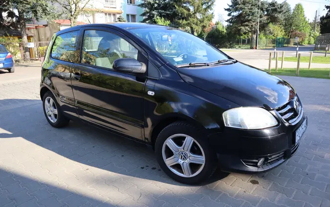 śląskie Volkswagen Fox cena 8800 przebieg: 121104, rok produkcji 2010 z Poznań